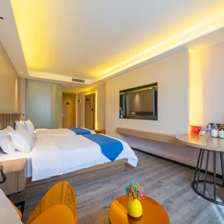 Lexuan Holiday Hotel (Yangjiang Jingyuan City Shopping Center)