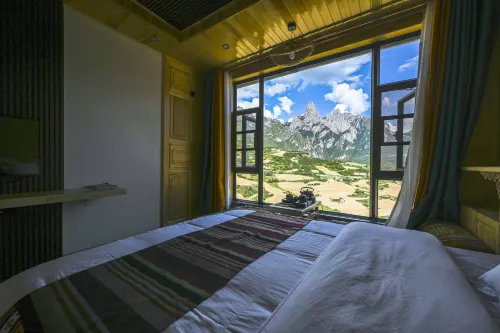 Diebu Zhagana Guanshanju Holiday Boutique Inn