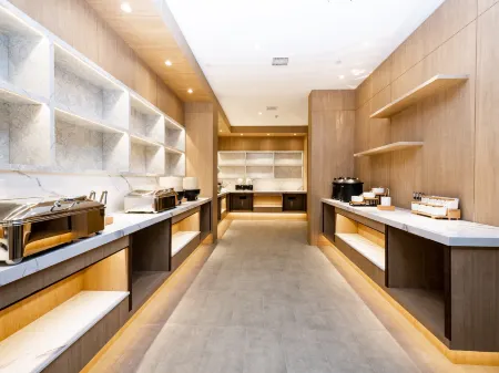 HanTing Hotel (Xingping Zhongchang Ruyicheng) Отели в г. Синпин