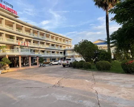 Mekong Hotel Hotels in Thakhek