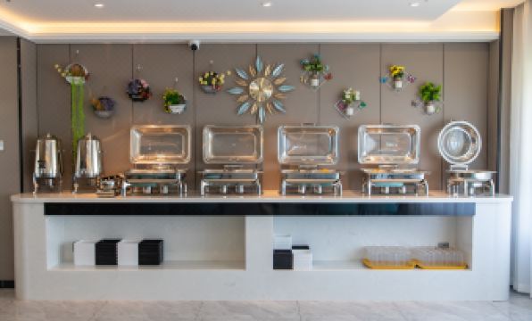 Tongyi Business Hotel