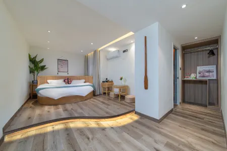 Zhijian B & B (Huizhou West Lake store)