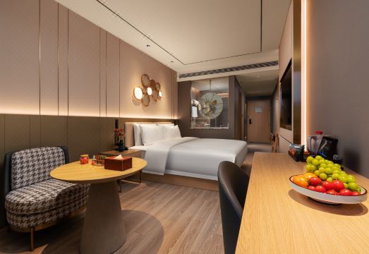 Orange 호텔의 세련된 24시간 세탁실