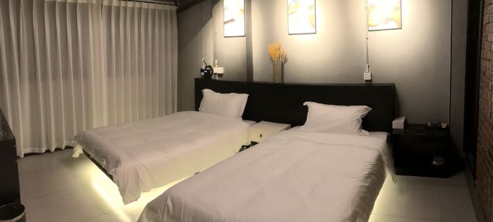 Meet B & B Guest House Hotels in Tongjiang