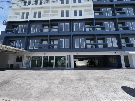 RoomQuest IT Square Don Mueang Airport