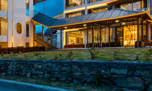 YEMU  HOT  SPRING  HOTEL