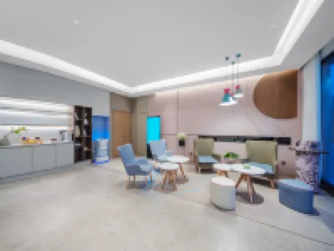 Homeinn · neo (Baoji Fengxiang Donghu North Gate)