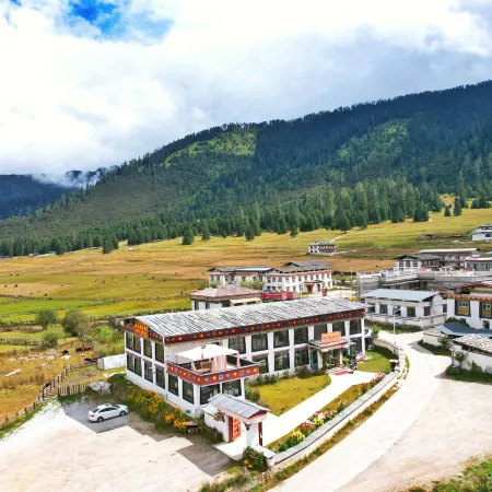 Linzhi Cagong Kangsang Homestay (Gongcuo Lake Scenic Area Branch)