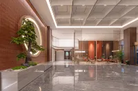 Haining Yanguan Maison New Century Resort Hotel