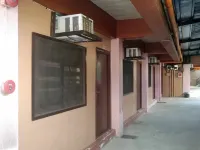 Hotel De Amado by RedDoorz Hotels in Dagupan