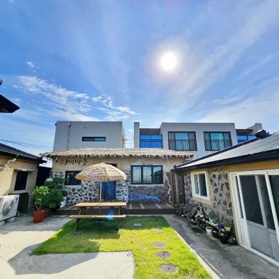 jemibareut pool spa โรงแรมใกล้หิน Jeolbuam Rock