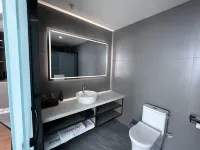Zhuoniluoke Bay International Hotel