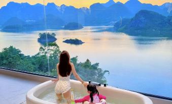Mirror Lake Retreat