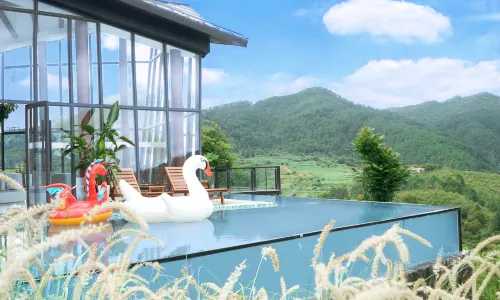 Guangnan Liulangcheng • Shihu Bay Banshan Resort Hotel