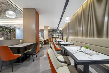 Ease Hotel Zhi (Wuhan University of Technology South Lake Baigang City) Отели рядом с достопримечательностью «Wuhan University of Science and Technology Department of Physical Education (Maojiawan)»