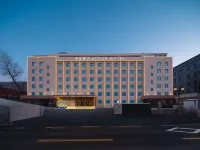 Atour Hotel, Bethune First Hospital of Jilin University, Jiefang Road, Changchun Hotels in Hongqi Street