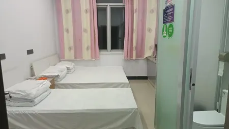 Yutian Chunyong Inn Отели в г. Юйтянь