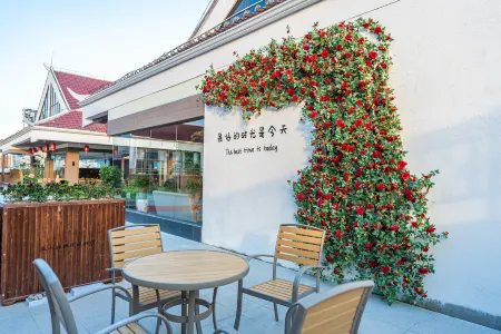 Yushui Langqiao Hotel Отели в г. Пинтан