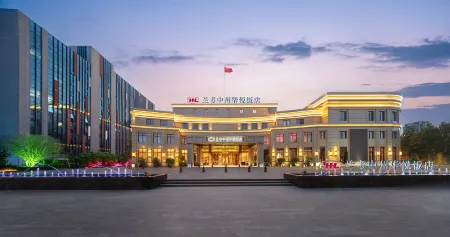 Lankao Zhongzhou Huayue Hotel Отели рядом со станцией Lankao Railway Station