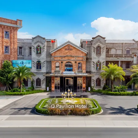 Q.Pavilion Hotel