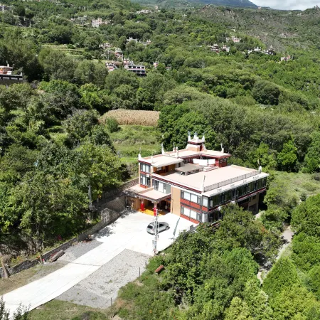 Danba Yushang Ramucuo Homestay
