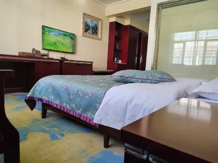 Tianzhu Dalong Business Hotel Отели рядом со станцией Tianzhu Railway Station