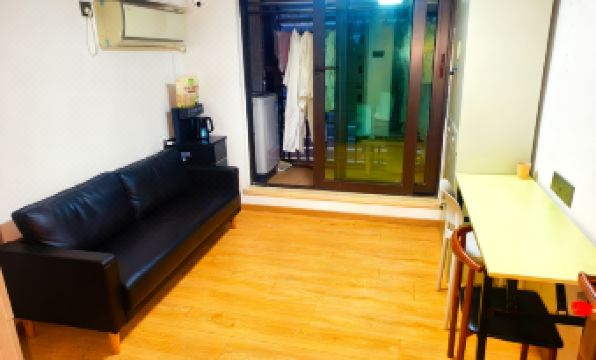 Youlin Hostel (Shenzhen North Railway Station Hongshan)