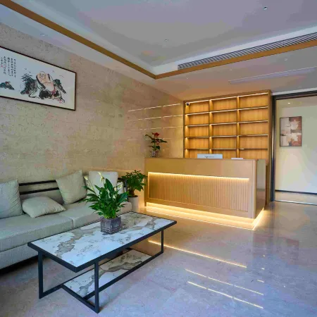Qiyun Hot Spring Resort Hotel at Dongfengyun