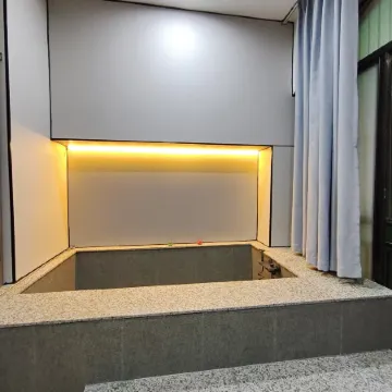 Jiduo Hot Springs Boutique Stay (Fengshun New Century Plaza)