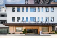 Chengjing LIFE  HOTEL (Xiamen Zhongshan Road Pedestrian Street & Wanshi Botanical Garden Branch) - 주차장