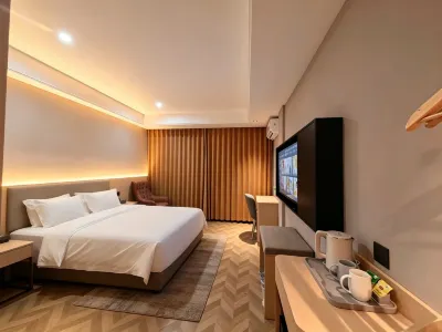 Meiji Huajian Hotel (Donggang) Hotels in Donggang Hongdou Industrial Park