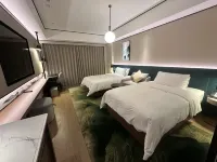天樾泉林度假飯店（恩平泉林黃金小鎮店） - 游泳池