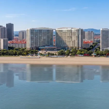 Meihao Lizhi Hotel (Haiyang Ten-Thousand-Meter Beach Bathing Area)