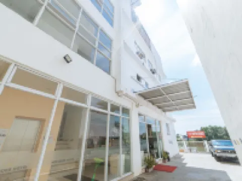 RedDoorz Plus @ San Roque Roxas City Ξενοδοχεία στην πόλη Capiz
