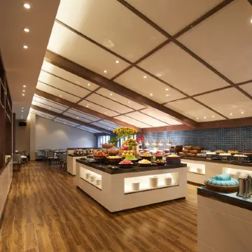 Manya Hotel