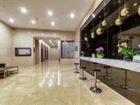 金尚雲居藝術民宿（同德廣場金尚俊園尚座店） 白龙寺附近的飯店