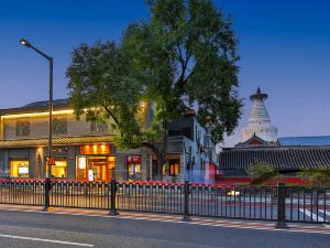 The Pagoda Light Hotel