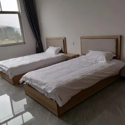 Shangrao Chashanwan Farm Hotels near Jiangxi Lingshan