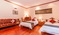 The Hotel by the Red Canal - 4-Star
