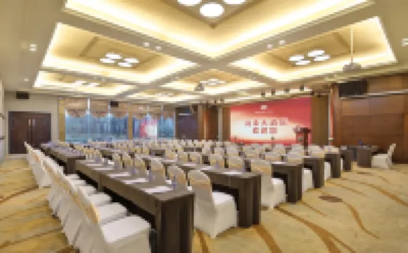 Home Fond Hotel (Nanshan) Hotels near Lilin Park