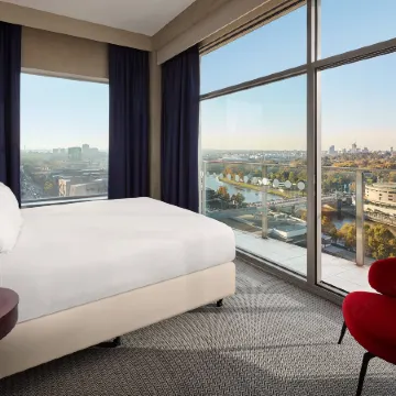 DoubleTree by Hilton Melbourne Отели рядом с достопримечательностью «Башня Эврика»