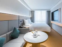 JI Hotel (Shanghai Lujiazui World Plaza) Hotels near Lujiazui