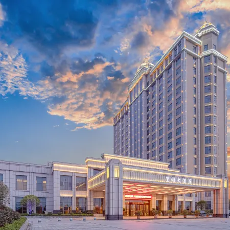 Ronghu Hotel