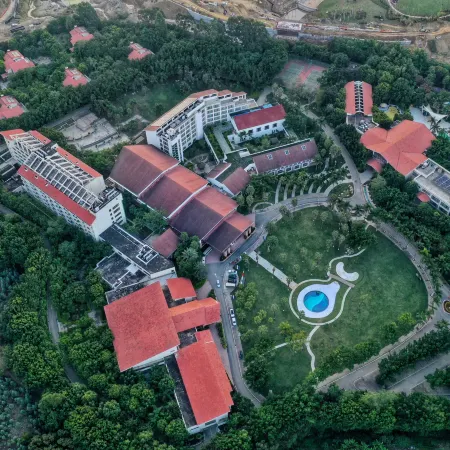 Hongge Hot Spring Resort
