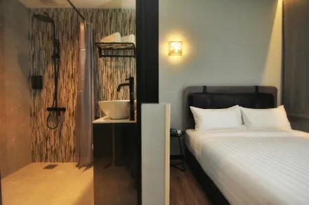 The Seraya Hotel