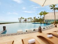 茂名浪漫海岸温德姆酒店 - 室外游泳池