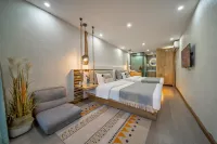 Lijiang Gongzi Panoramic INS Designer Villa