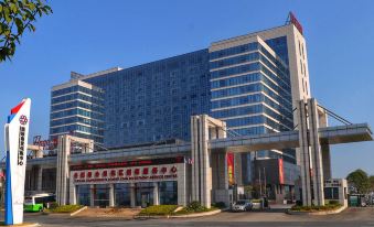 Vienna Hotel (Yueyang Chenglingji Xingang Bonded Area)