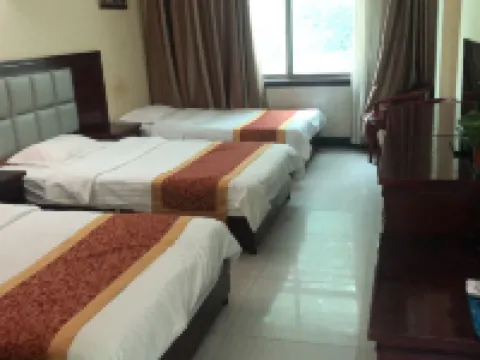 Chengcheng Longsige Hotel Hotels in Chengcheng