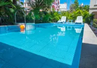 Flower Building Xianghai Hanshe Homestay (Beihai Yintan International Passenger Port) - رومانسي
